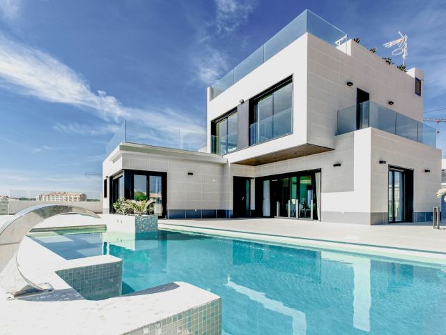 Mansão com piscina na Praia Brava